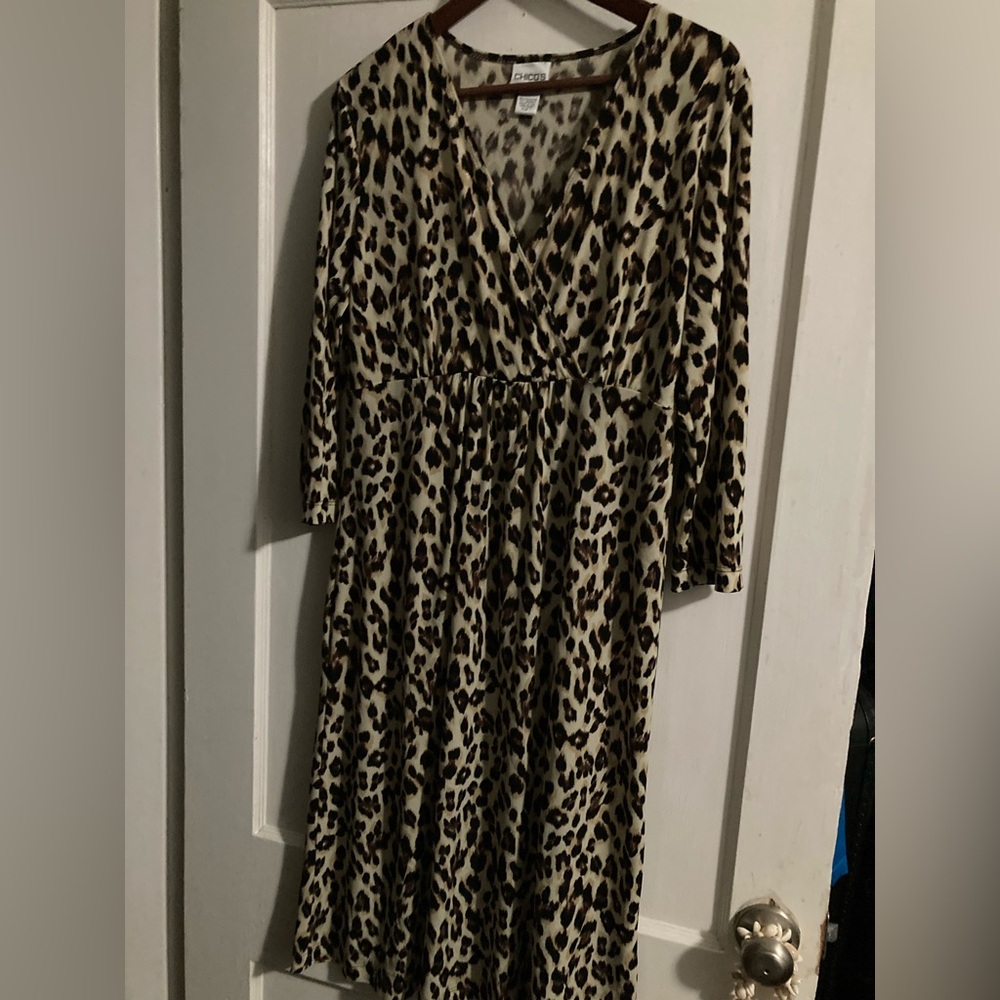 Chico's size 1 medium leopard print midi dress